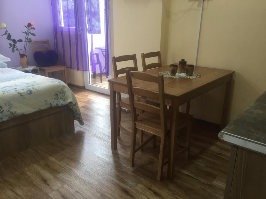 Квартира У Моря С Двумя Балконами Batumi Exterior foto